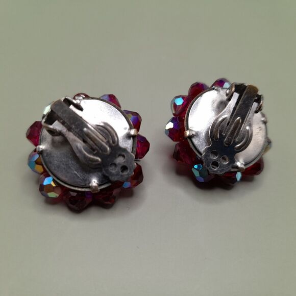 Vintage Red Aurora Borealis AB Cluster Clip On Earrings, 1950s, 1 Inch - Picture 6 of 10